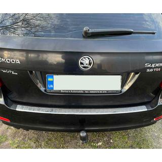 Carmos V1 takapuskurin suojalista (SW, ruostumaton teräs) Skoda Superb 2009–2015 kuva 1