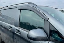 Mercedes Vito/V-class W447 2014– Sivulasin tuuliohjaimet (2 kpl, HIC) kuva 2