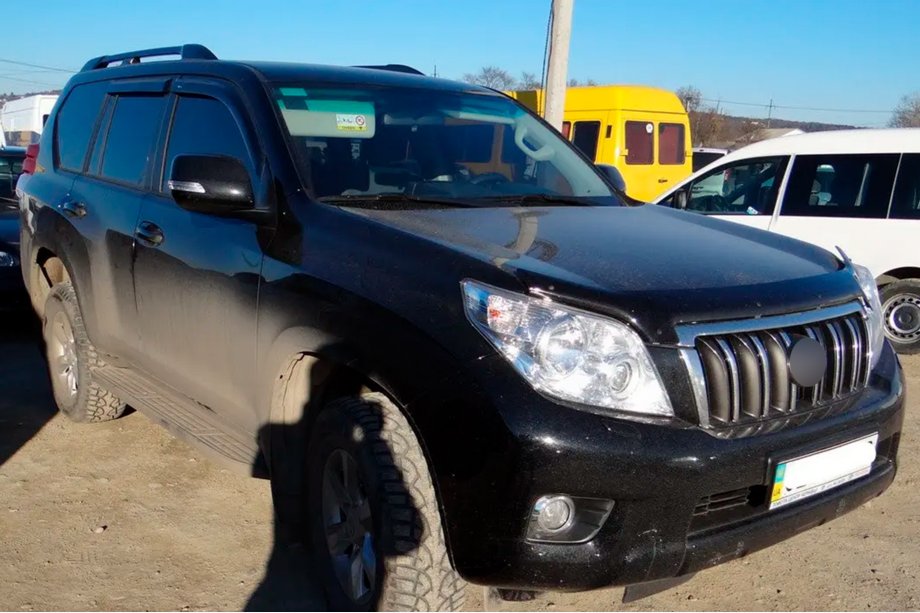 Toyota Land Cruiser Prado 150 2009–2023 Ikkunatuulisuojat 8 cm (4 kpl, HIC) Kuva 19