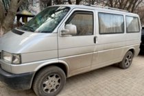 Volkswagen T4 Caravelle/Multivan 1990–2003 Ura-asenteiset ikkunatuuliohjaimet (2 kpl, HIC) kuva 3