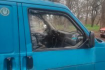 Volkswagen T4 Caravelle/Multivan 1990–2003 Ura-asenteiset ikkunatuuliohjaimet (2 kpl, HIC) kuva 8