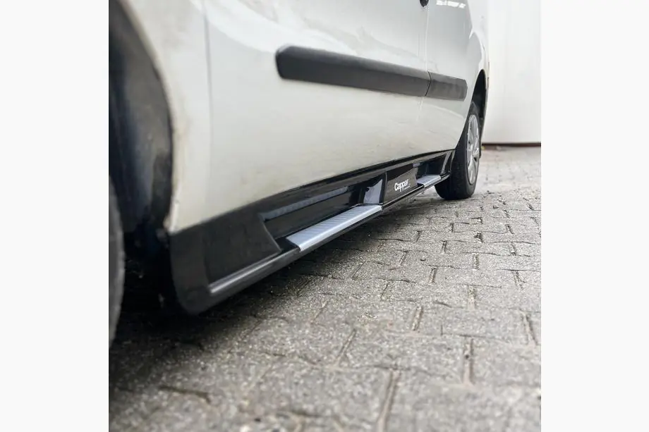 Fiat Doblo II 2010–2022 Sorento-tyyppiset sivuhelmat (EuroCap) Image