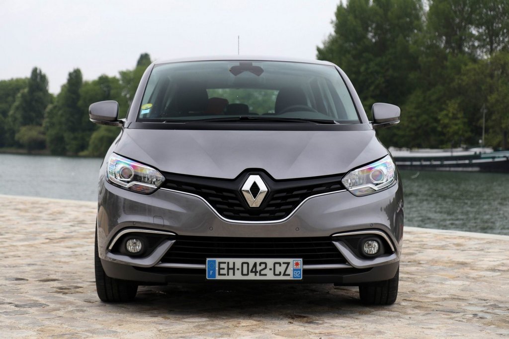 Renault Scenic -kompaktitila-auton neljäs sukupolvi