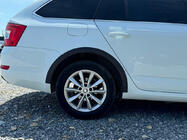 Skoda Octavia III A7 2013–2019 Pyöränkaaren levikkeet SW 2013-2016 (4 kpl, mustat ABS) kuva 1