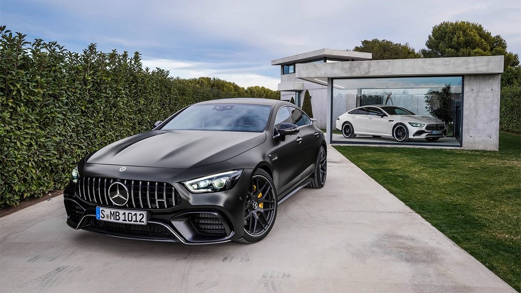 Koeajo: urheilullinen liftback Mercedes-Benz AMG GT 4-Door Coupe