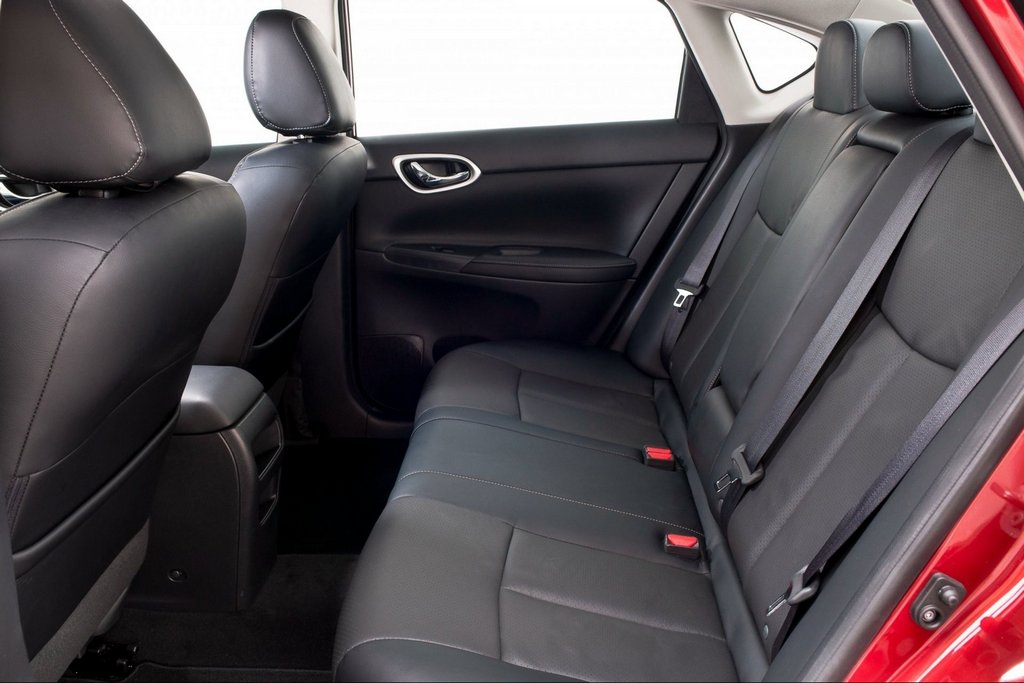 Koeajo: päivitetty Nissan Sentra -sedan