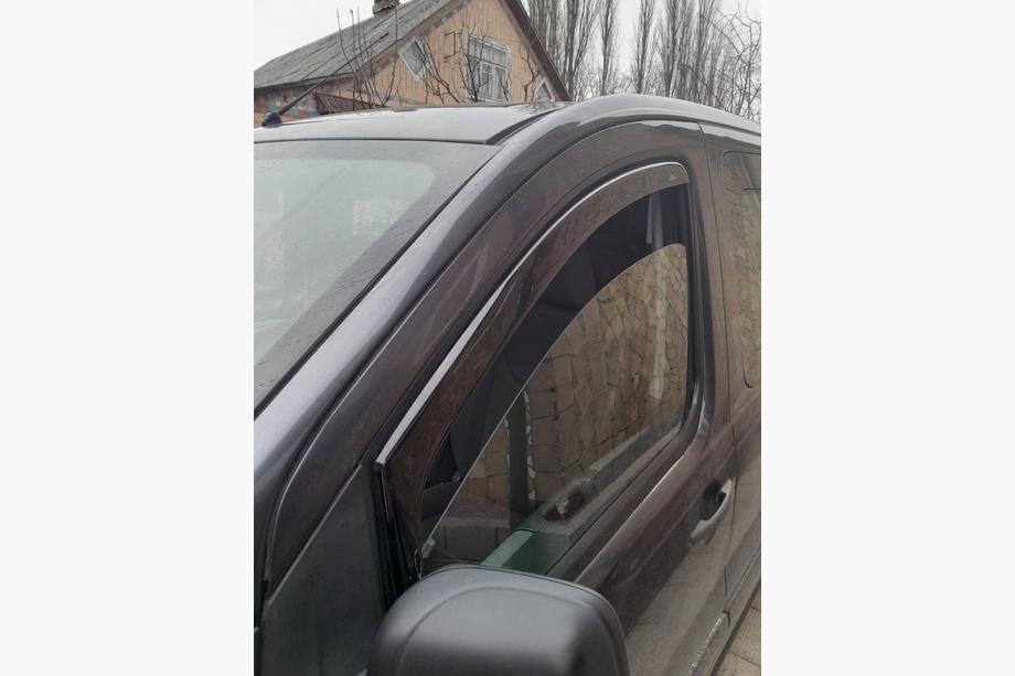 Citroen Jumpy 2007–2017 Ura-asenteiset ikkunatuuliohjaimet (2 kpl, HIC) Image