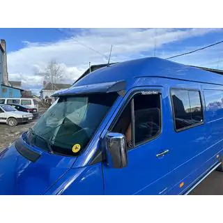 Tuulilasin visiiri (kiiltomusta, 5 mm) Volkswagen LT 1995–2006 kuva 1