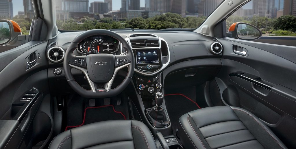 Koeajo: uudistettu Chevrolet Aveo -sedan
