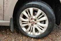 Fiat Tipo 2016– Eturoiskeläpät (2 kpl) kuva 2