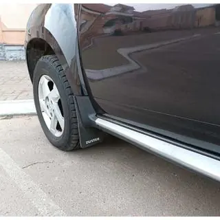 Premium mallikohtaiset eturoiskeläpät (2 kpl)