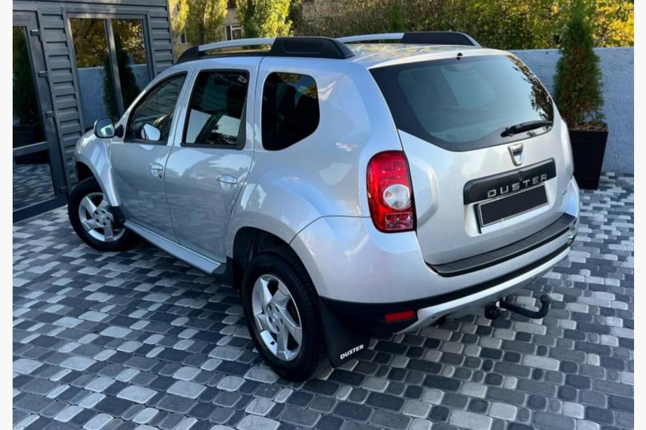 Renault Duster 2008–2017 Premium takaroiskeläpät (2 kpl) Kuva 6