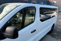 Opel Vivaro 2015–2019 Ura-asenteiset ikkunatuuliohjaimet (2 kpl, HIC) kuva 2