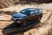Koeajo: 7-paikkainen tikapuurunkoinen Toyota Fortuner kuva 3