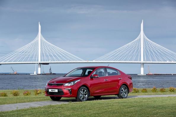 Katsaus KIA Rio -sedanin neljänteen sukupolveen