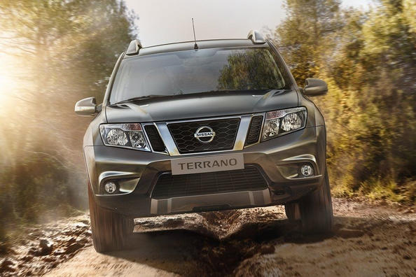 Katsaus uudistettuun Nissan Terrano -crossoveriin