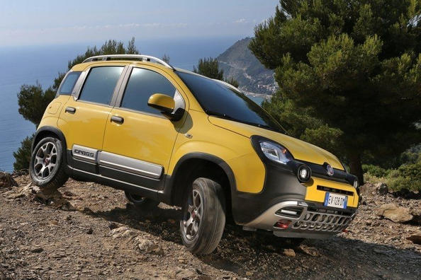 Fiat Panda Cross -hatchbackin maasto-modifikaatio
