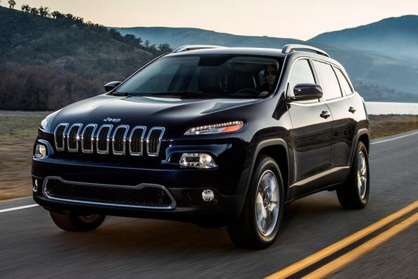 Koeajo: keskikokoinen crossover Jeep Cherokee