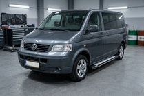 Volkswagen T5 Transporter 2003–2010 Rainbow-sivuaskelmat (2 kpl, alumiini) Pitkä akseliväli kuva 1