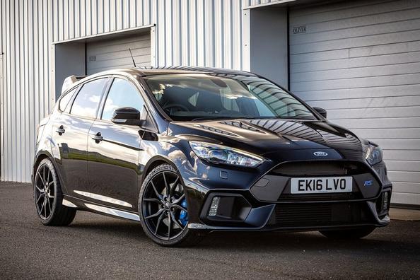 Koeajo: urheilullinen Ford Focus RS -viistoperä