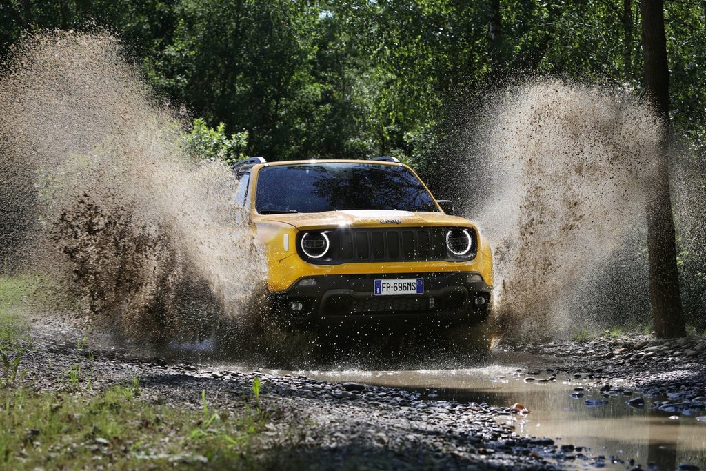 Uudistettu Jeep Renegade -crossover