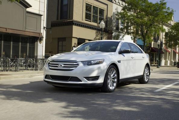 Arvostelu: luksussedan Ford Taurus Kuva 2