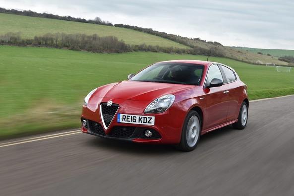 Uudistettu Alfa Romeo Giulietta -viistoperä