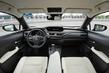 Premium-luokan kaupunkicrossover Lexus UX 200 kuva 6