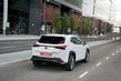 Premium-luokan kaupunkicrossover Lexus UX 200 kuva 4
