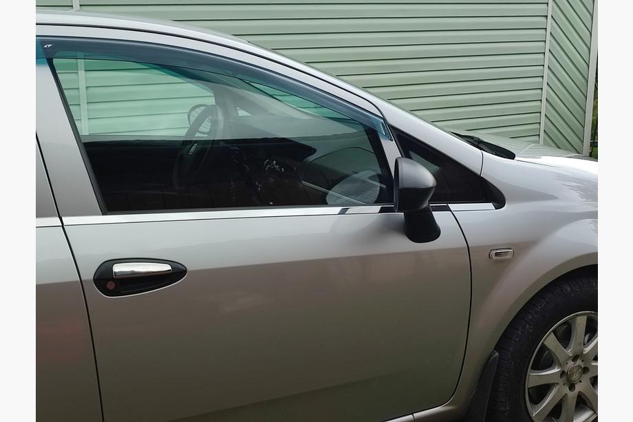 Fiat Linea 2006–2018 Ovenkahvan kromisuojat (4 kpl, ruostumaton teräs) Carmos - turkkilainen teräs Image