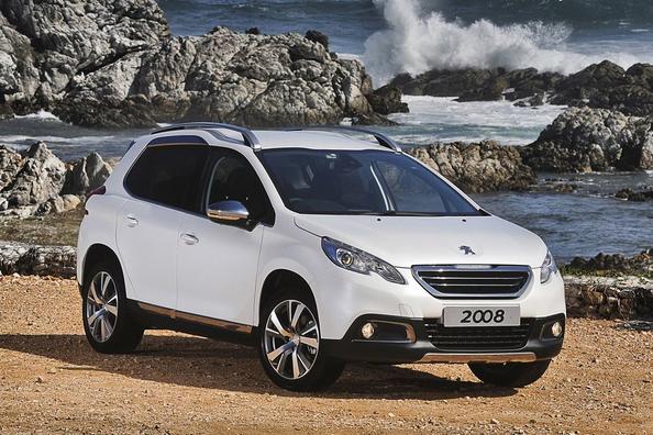 Päivitetty versio kompaktista crossoverista Peugeot 2008