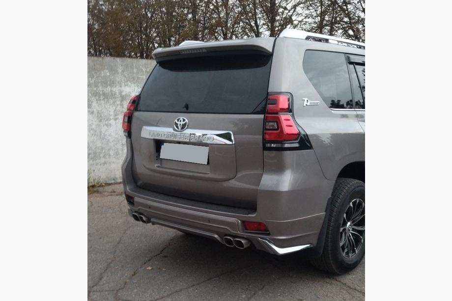 Toyota Land Cruiser Prado 150 2009–2023 Modelista V3-LED etu- ja takapuskurin lisäosat (2017-) Kuva 5