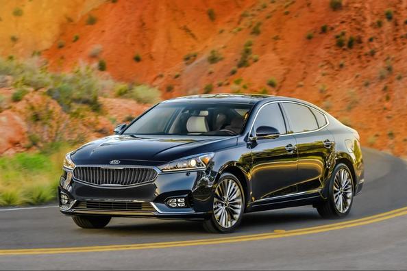 KIA Cadenza -sedanin toinen sukupolvi