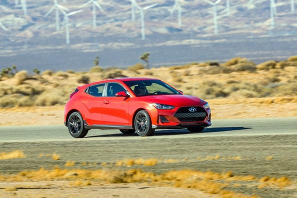 Hyundai Veloster -viistoperän toinen sukupolvi Kuva 5