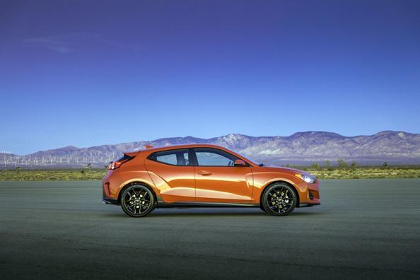 Hyundai Veloster -viistoperän toinen sukupolvi Kuva 4