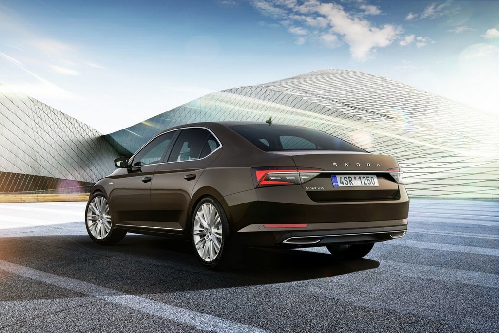 Koeajo: päivitetty Skoda Superb liftback 2019