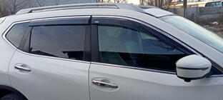 Nissan X-trail T32/Rogue 2014–2021 Tuuliohjaimet kromilistalla (4 kpl, Niken) kuva 4