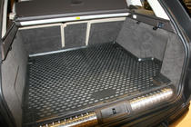 Range Rover Sport 2014–2022 Tavaratilan matto (korotetuin reunoin) (Novline) crossover kuva 3