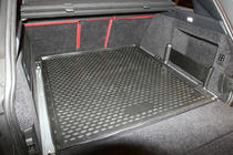 Range Rover IV L405 2013–2021 Tavaratilan matto (korotetuin reunoin) (Novline) crossover kuva 4