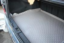Mercedes E-sarja W210 1995–2002 Tavaratilan kaukalomatto (Novline) SD kuva 2