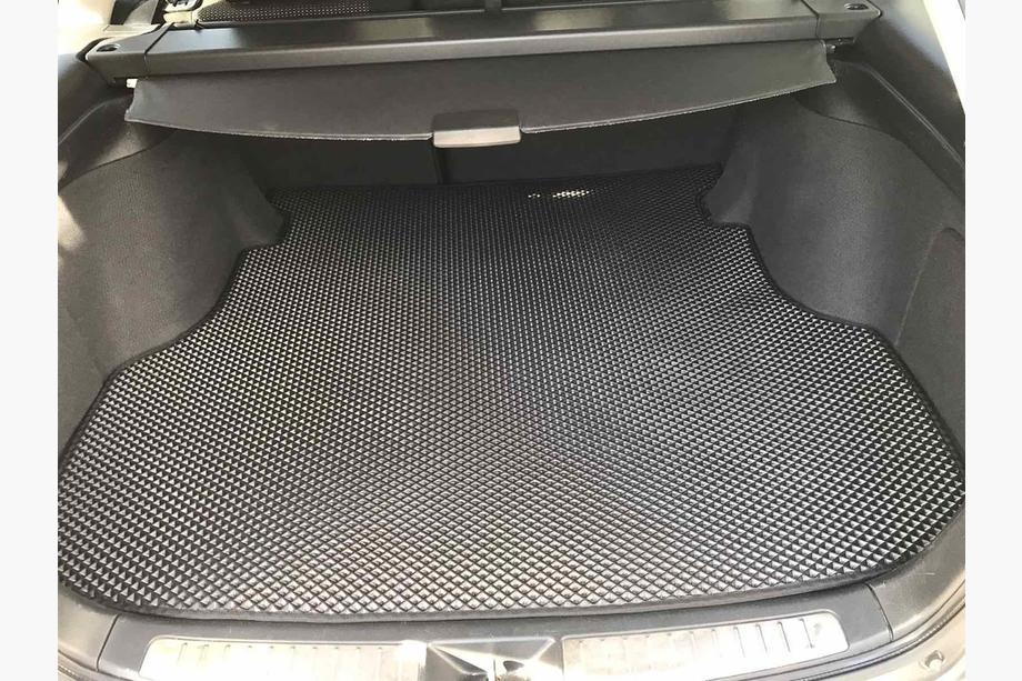 Toyota Avensis 2003–2009 EVA-tavaratilamatto (SW, musta) Image