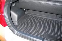 Toyota Yaris 2006–2011 Tavaratilan kaukalomatto (Novline) HB kuva 2