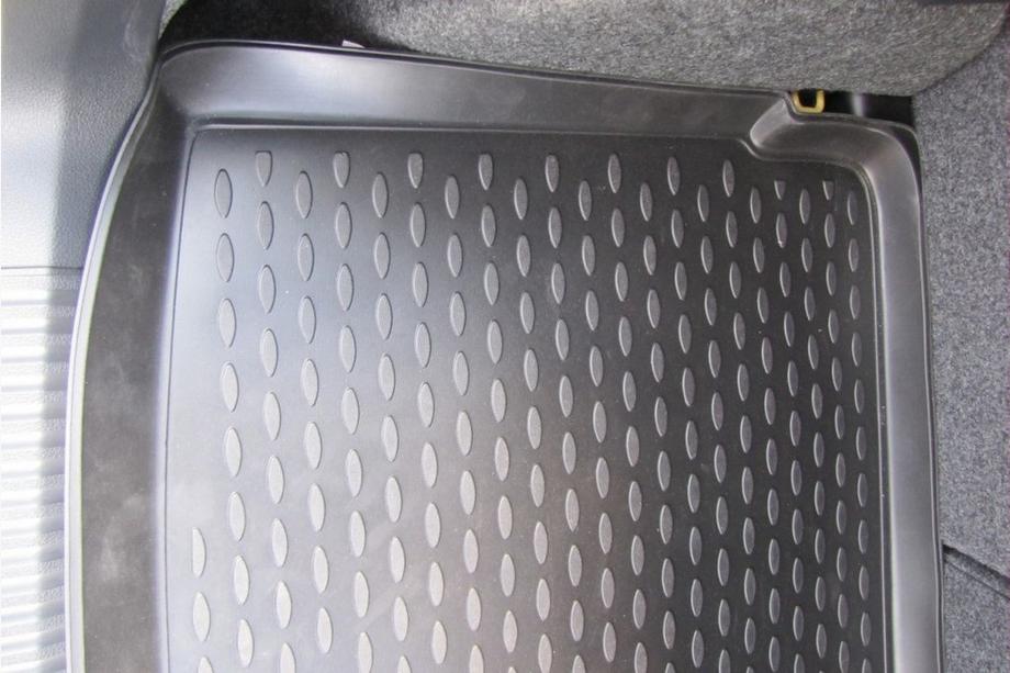 Volkswagen Polo 2010–2017 Tavaratilan ylämatto (Novline) HB Kuva 3