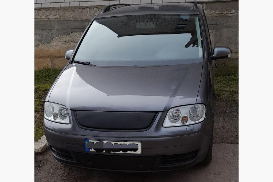 Volkswagen Touran 2003–2010 Jäähdyttimen talvisuoja (yläosa, 2003-2006) Kiiltävä Kuva 3