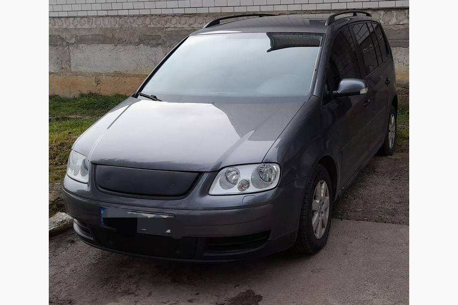 Volkswagen Touran 2003–2010 Jäähdyttimen talvisuoja (yläosa, 2003-2006) Kiiltävä Kuva 4