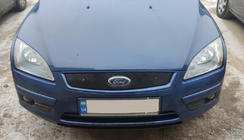 Ford Focus II 2005–2008 Talvisuoja etusäleikköön Kiiltävä kuva 1