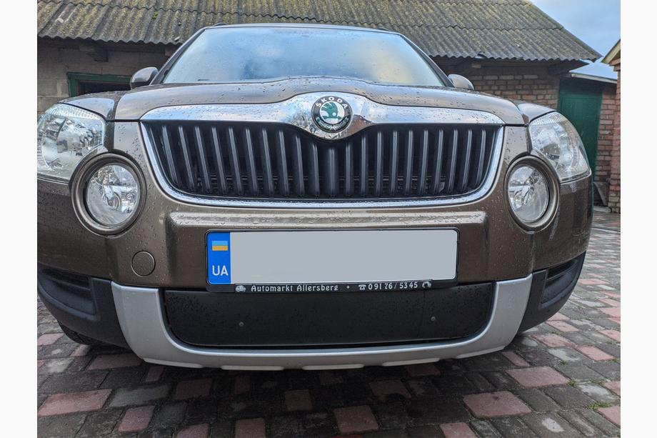 Skoda Yeti 2009–2017 Talvisuoja etusäleikköön (alaosa, 2009-2013) Matta Image