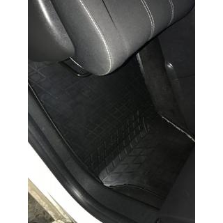 Kumimatot (4 kpl, Stingray Premium) Renault Fluence 2009–2016 kuva 2