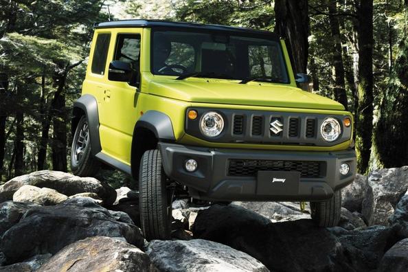 Katsaus kompaktista Suzuki Jimny 4. sukupolvesta Kuva 1