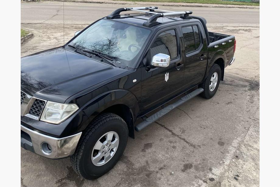 Nissan Navara 2006–2015 Kattokaiteet poikkitangoilla (2 kpl, kromi) Image